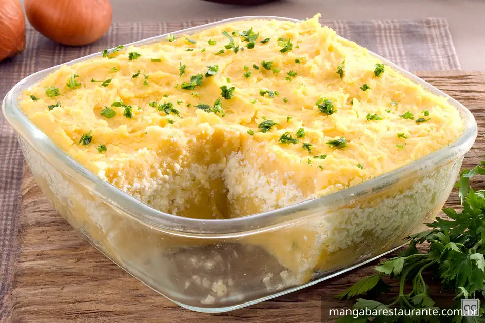 Angu com queijo Canastra e pimenta biquinho